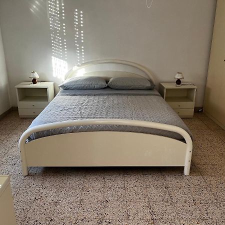 Casa Vacanze Dalla Lory Римини Екстериор снимка